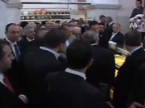 ERDOĞAN'DAN ACILI AİLELERE DESTEK