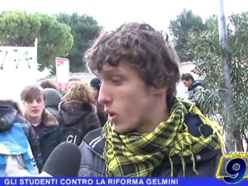 BARLETTA | Gli studenti contro la Riforma Gelmini