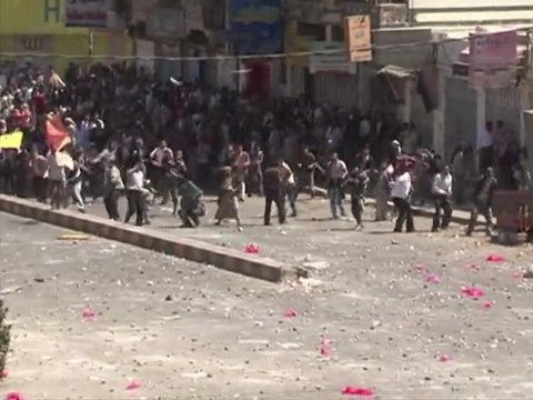 Heurts au Yémen entre manifestants et partisans du pouvoir