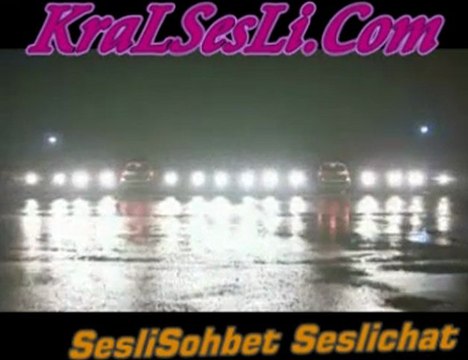 Arabaların Müthiş Far Gösterisi Kralsesli.com seslichat