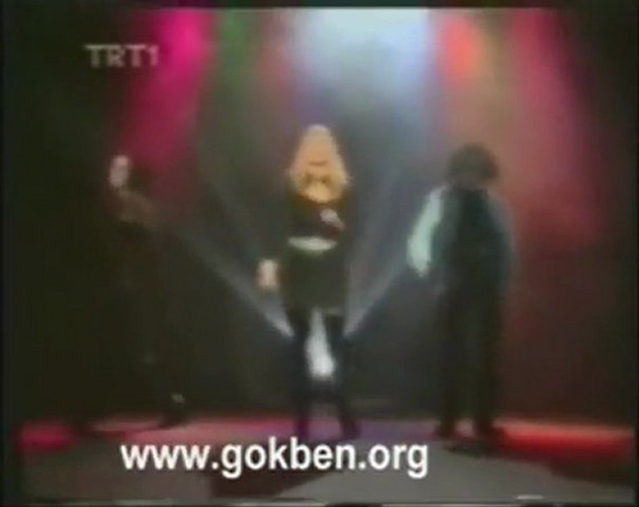 GÖKBEN AŞKA ÇEYREK VAR