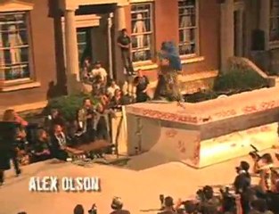 Downtown Showdown Video #2: Girl Obstacle