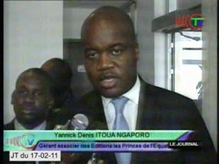 Le maire de Brazzaville reçoit le guide de l'investisseur