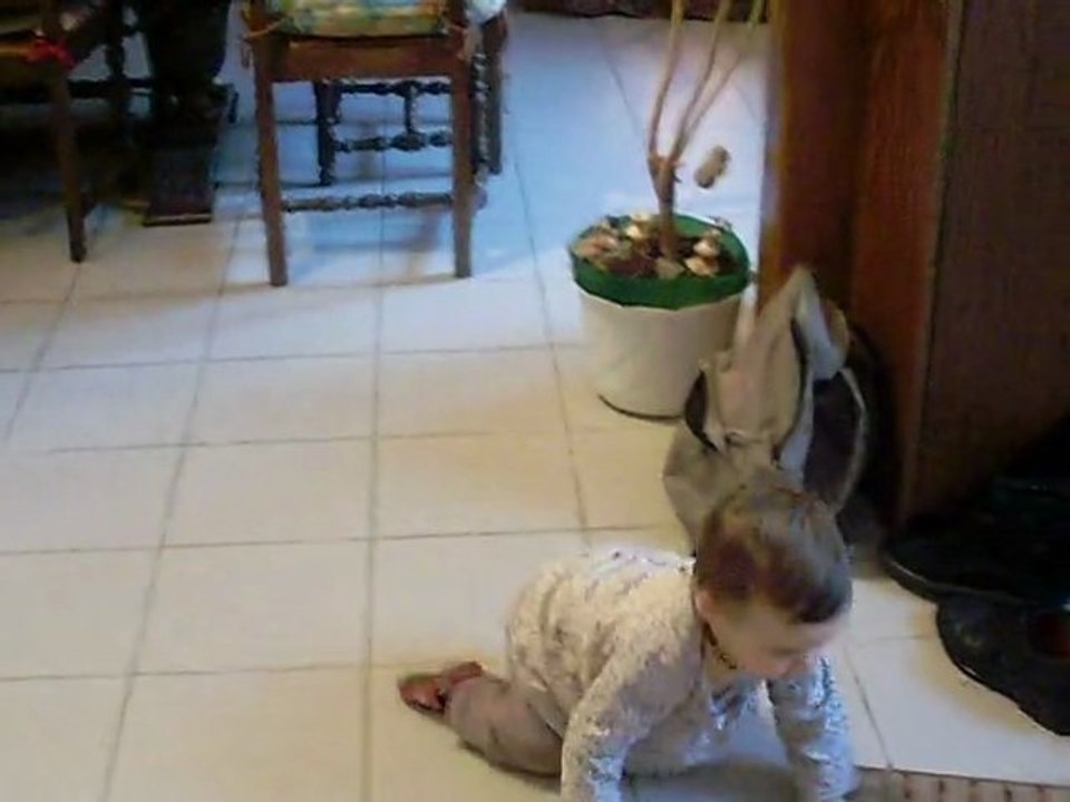 Alana et ses premiers vrais pas