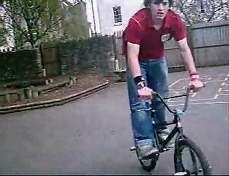 small BMX vid