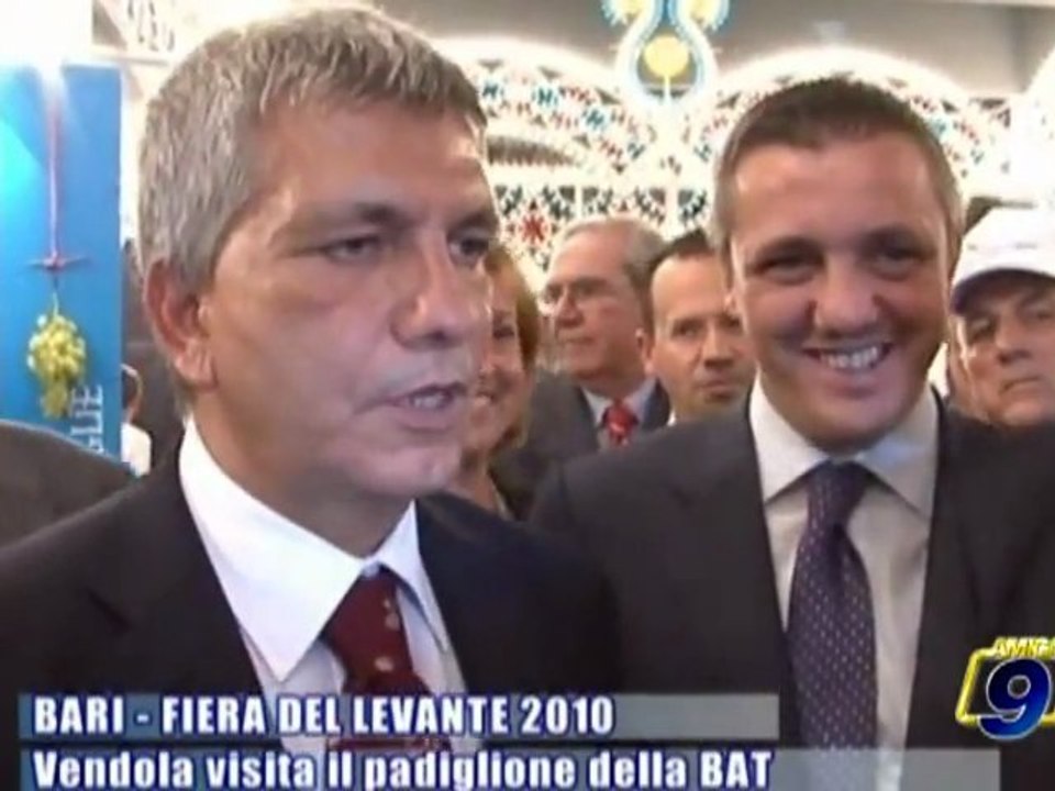 BARI - FIERA DEL LEVANTE 2010 | Vendola visita il padiglione della BAT