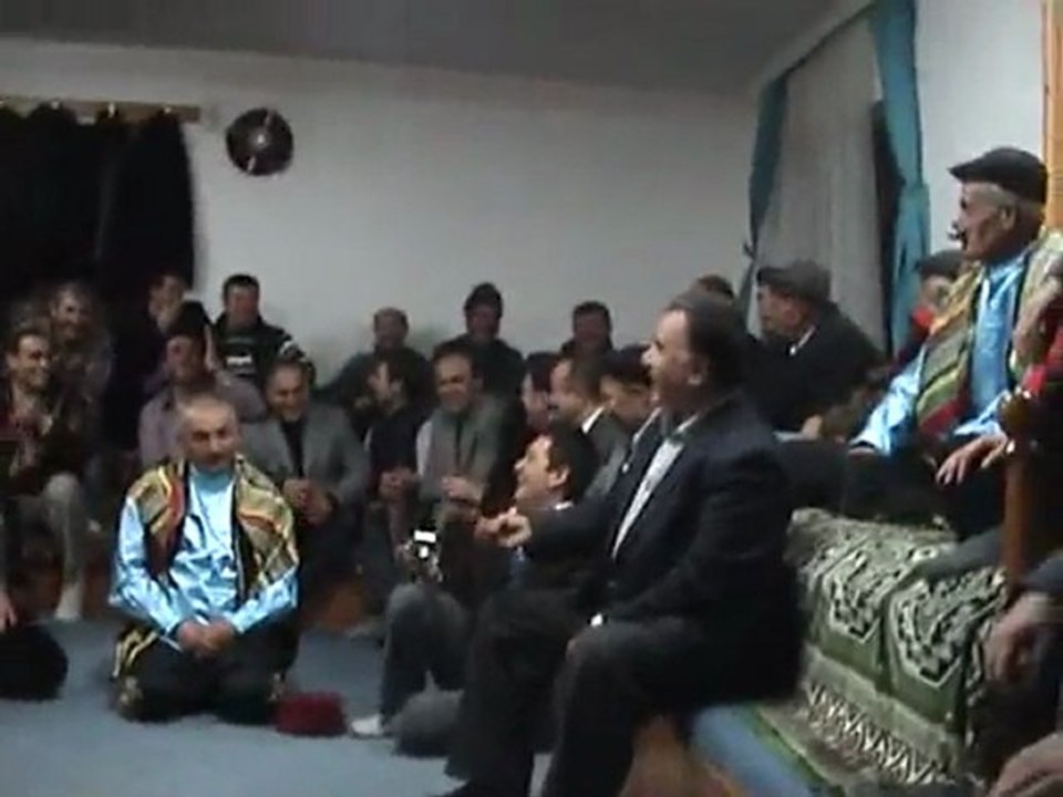 Gölezkayı Köyü Yaran 2010 Orta Oyunu Mahkeme