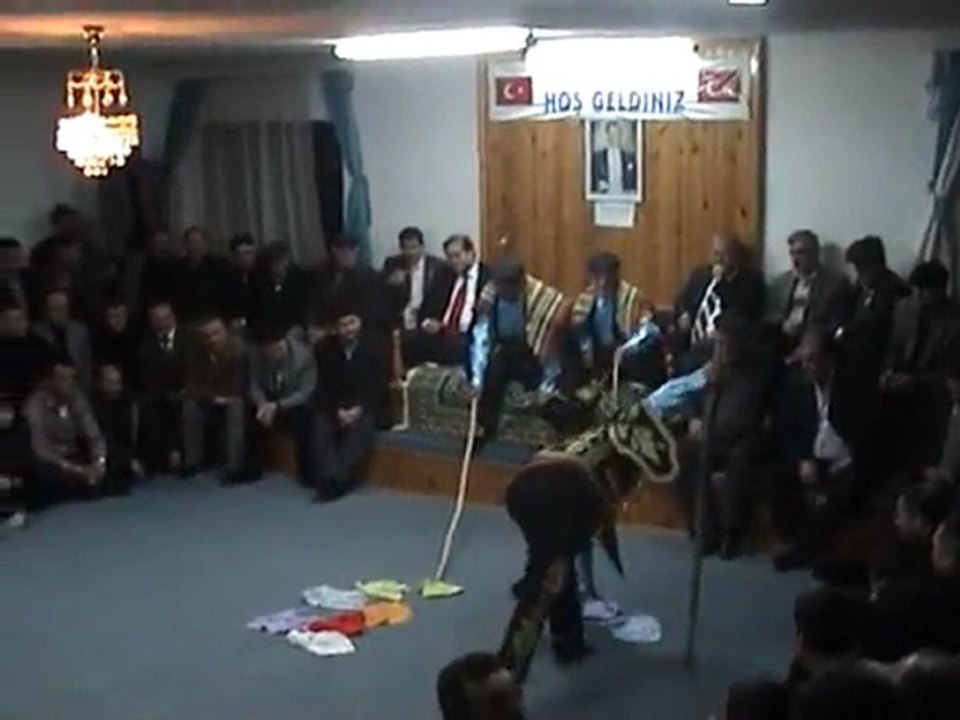 Gölezkayı Köyü Yaran 2010 Eldivan Belediye Başkanı Selamlama