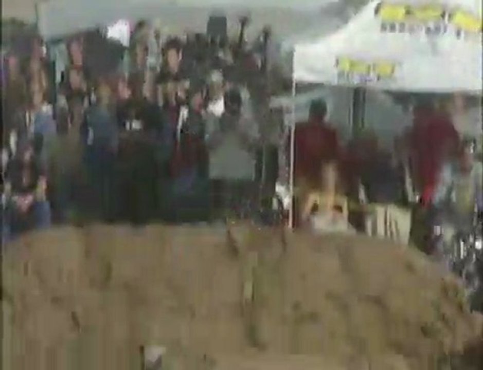 Stretched out Superman style