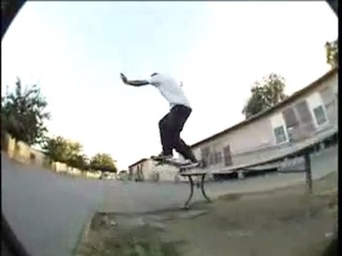 Lakai fully flared: Mike Carroll