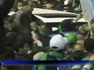 Libye: attaques contre des symboles du régime