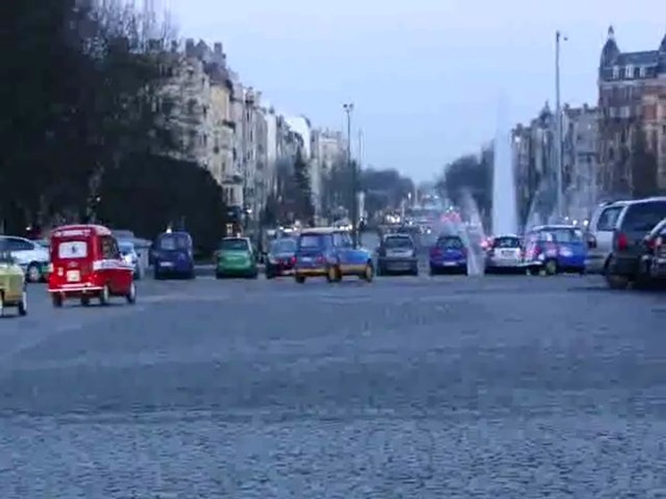 4L Trophy 2011 : Départ du Cinquantenaire