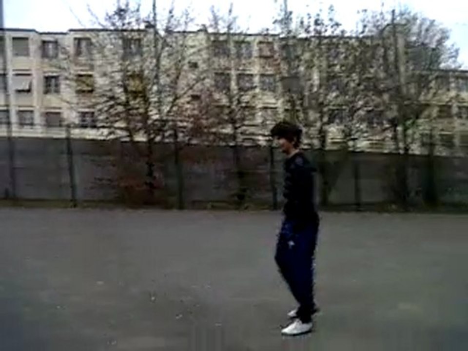 foot a la cité