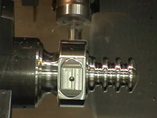 Daewoo 2500 SY Cutting Demo from MCS MachineTools.TV