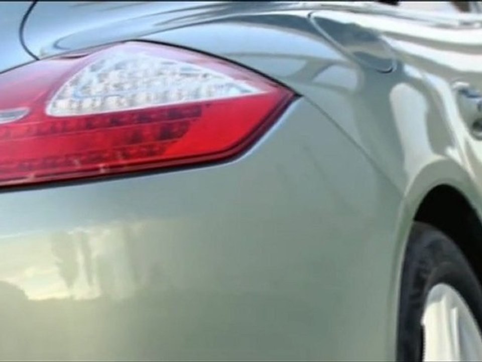 Porsche Panamera S Hybrid - English