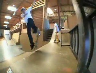 Lindsey Robertson Trick Tip: The Heelflip