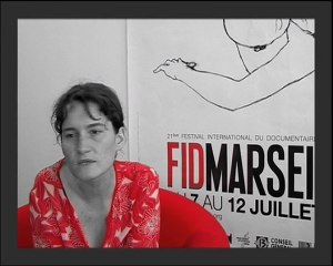 Julia VARGA Réalisatrice FID 2010 "CHECK CHECK POTO"