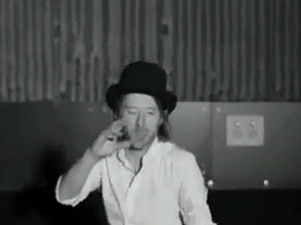 Radiohead - Lotus Flower Apaçi Müzigi Eşliğinde