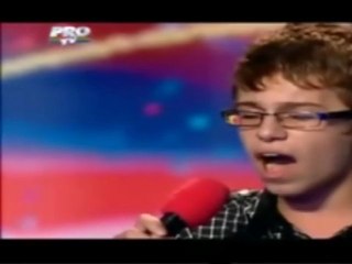 Incroyable Talent roumain : un chanteur lyrique surprend