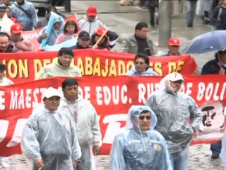 Les hausses de prix renvoient les Boliviens dans la rue