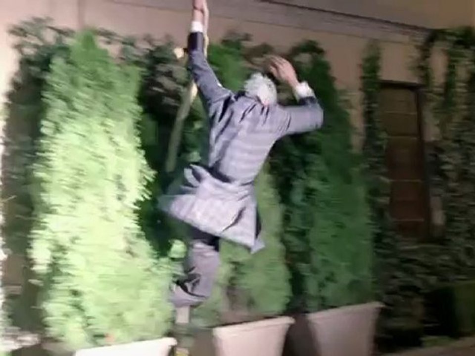 Audi Big Game Commercial 2011 - Release the Hounds