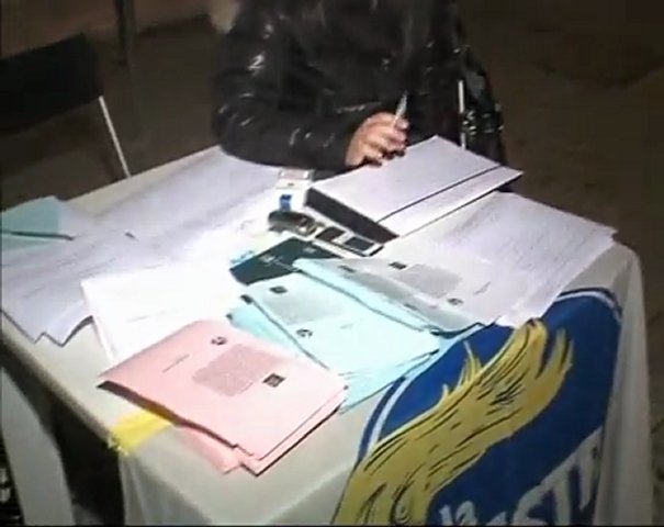 Video BARLETTA. Giu' le mani dai bambini