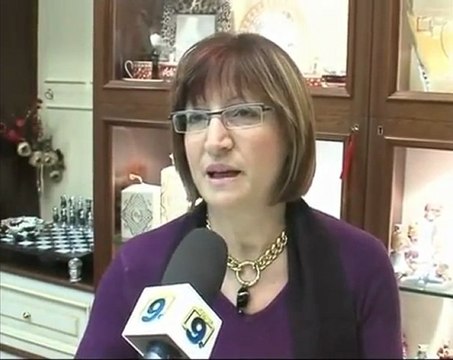 NATALE 2008. Natale alle porte, non si rinuncia ai regali [Microfono Aperto]