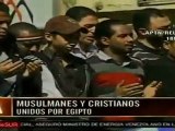 Musulmanes y cristianos unidos celebran Viernes de la Victoria, en la plaza Tahrir