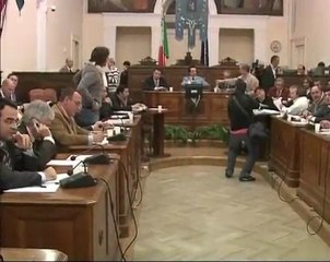 ANDRIA. Il centro-destra "sfiducia" Vitanostra