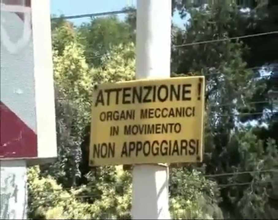 Trani, stentano i lavori per il sottopassaggio