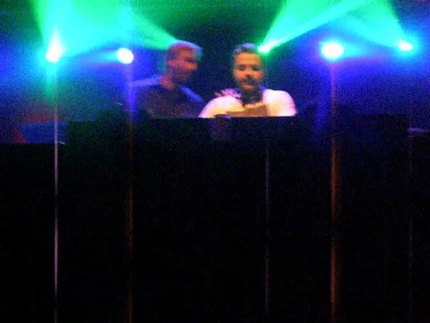 Electrochic Alan Braxe mix Together