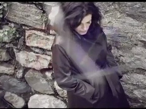 Ayşegül Aldinç - Ağla (2011) by Aluxton