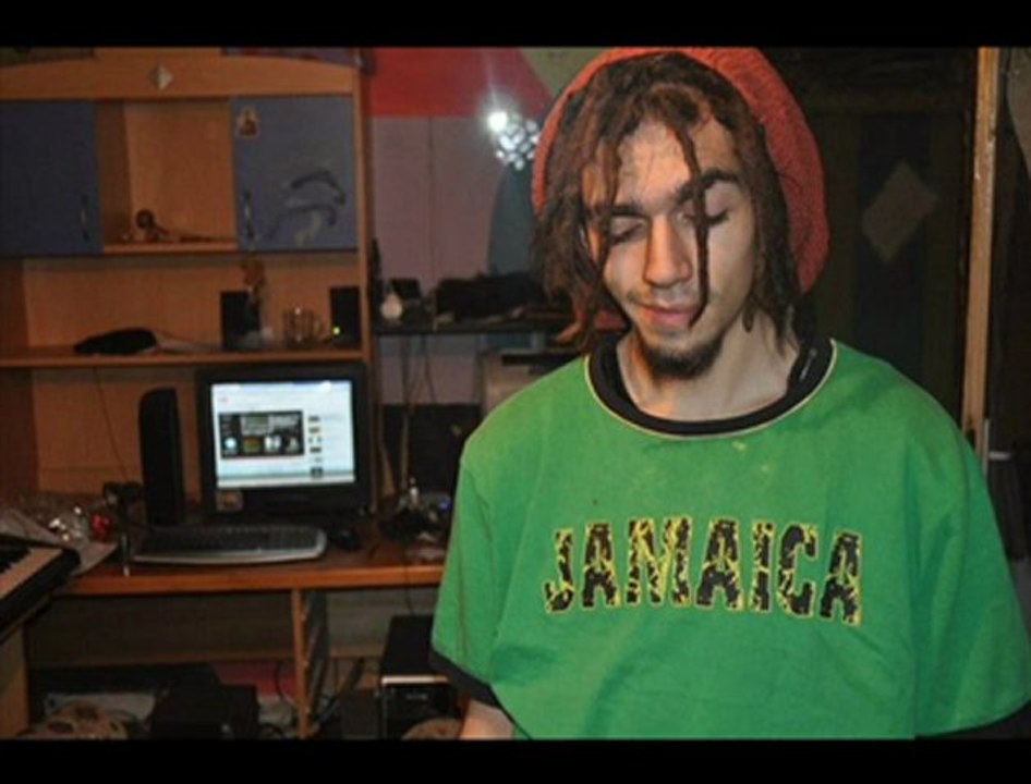 Anil_Piyanci_Feat_Red Ais La Bebe