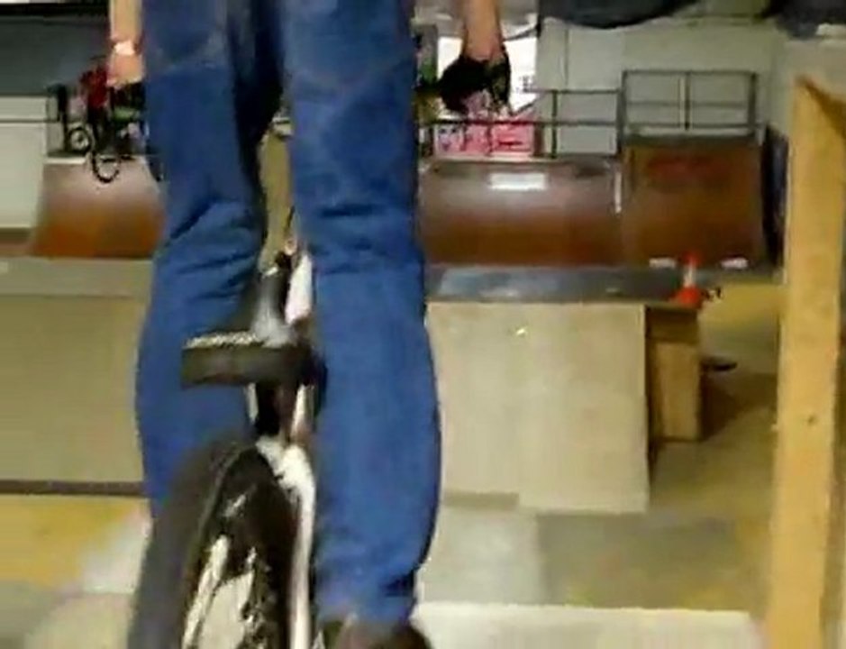 me seshing corby skate park, flips, whips, and spins.