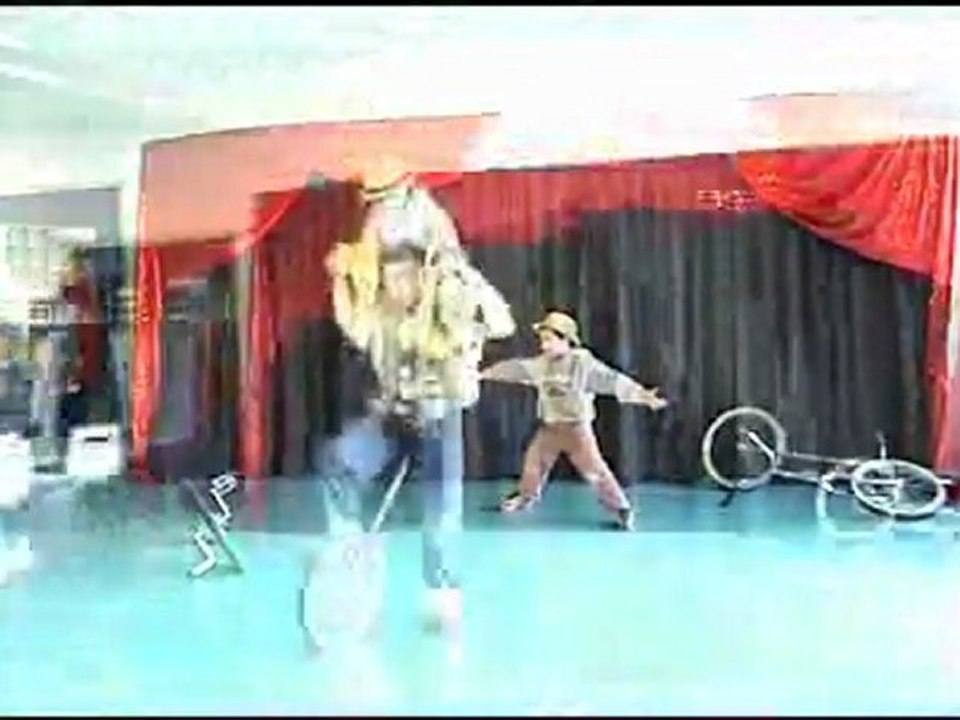 WILLY ELDENS-monocikal-presents Art agency Valentino