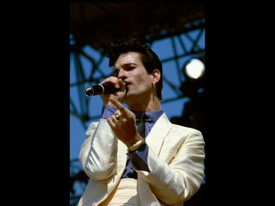 Willy DeVille - You better move on