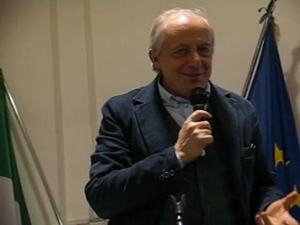 Globalizzazione introduce Sandra Fracaro