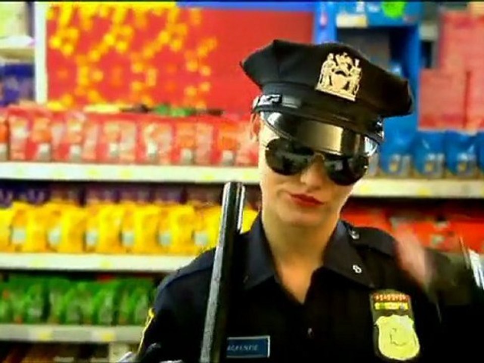 Kid Cudi vs. Crookers - Day 'n' Night - HD