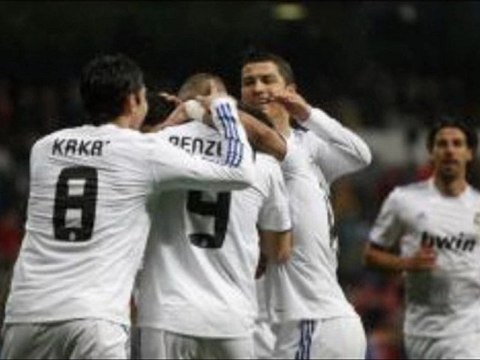 Real Madrid 2-0 Levanto Benzema, Carvalho scored