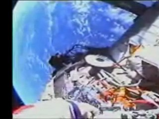 SORTIE DANS L'ESPACE I.S.S 16 FÉVRIER 2011