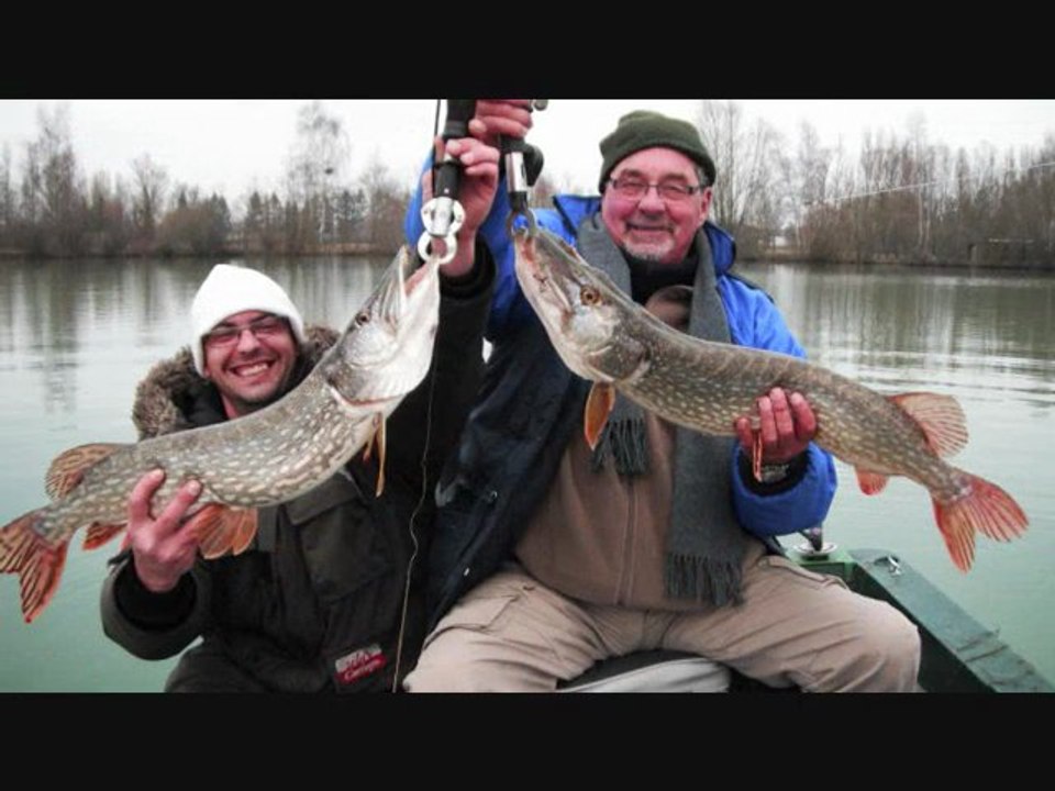 peche au brochet .Domaine de Rumilly .Aube.