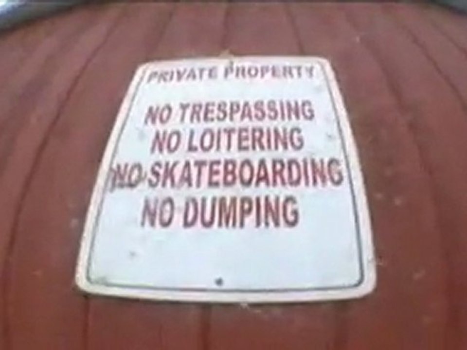 James skateing