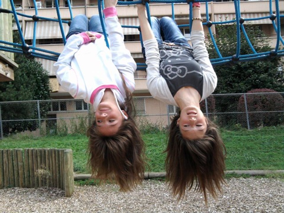 Deux filles inséparables...
