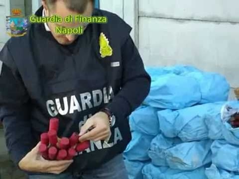 Afragola (NA) - Sequestrate due tonnellate di botti illegali