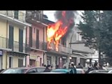 Piedimonte Matese (CE) - Incendio in Piazza Europa