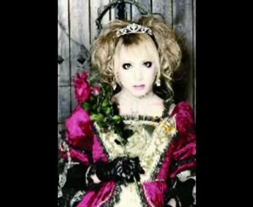 episode - Versailles (german subs)