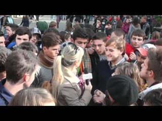 Download Video: Aversa - Gelmini, gli studenti in piazza