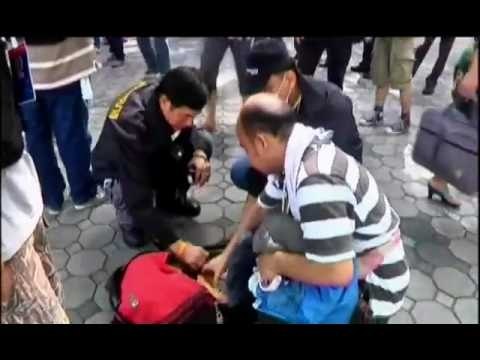 Thailandia - I manifestanti del tempio buddista a Bangkok, sei morti a terra