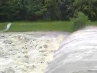 Polonia - Video amatoriale delle alluvioni - Wisła w Ustroniu