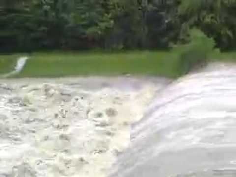 Polonia - Video amatoriale delle alluvioni - Wisła w Ustroniu